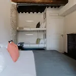 Hostel Le Stanze Del Piccadilly Genoa