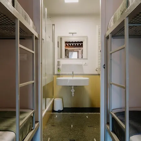Le Stanze Del Piccadilly Hostel *