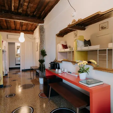 Hostel Le Stanze Del Piccadilly Genua
