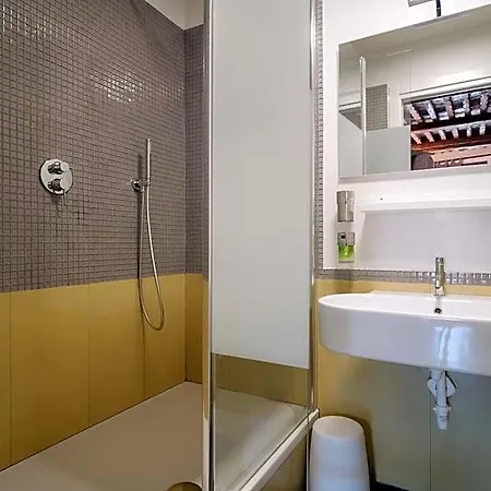 Hostel Le Stanze Del Piccadilly Genova