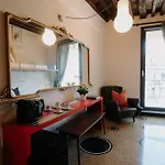 Hostel Le Stanze Del Piccadilly Γένοβα